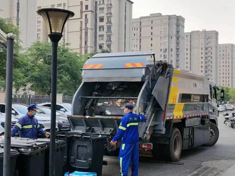 青岛市政环卫全解析:从道路清扫到垃圾清运的城市环境保障体系