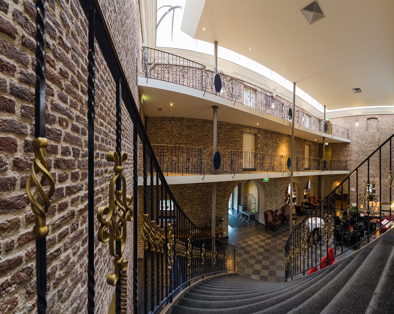 迪拜最新酒店,奢华与创新完美融合