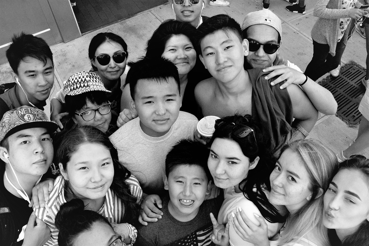 最新金子价格动态,全球金价走势及全球经济影响分析